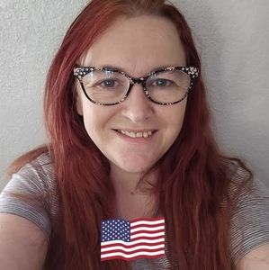 Meet your Posher, Laurie